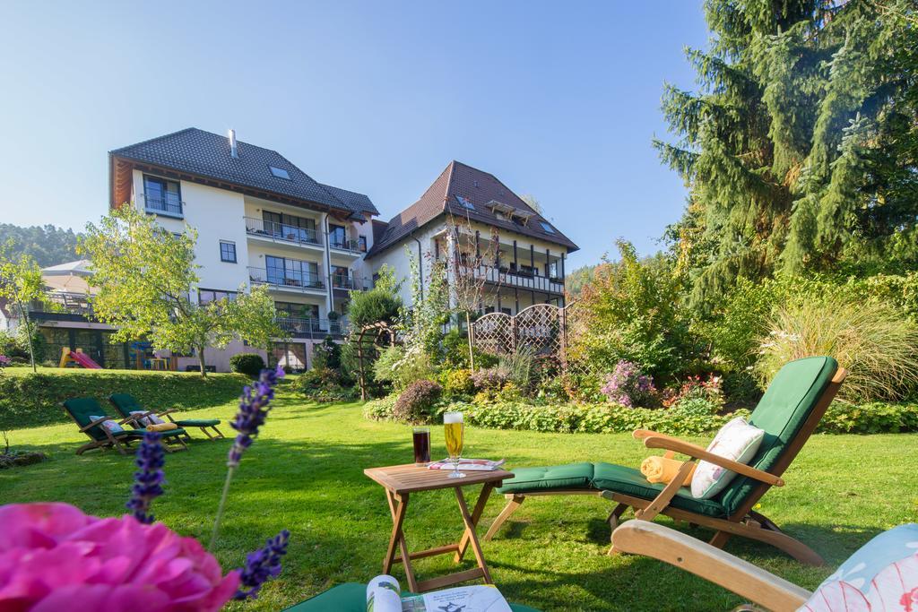 Land-Gut-Hotel Felsentor Hauenstein Dış mekan fotoğraf